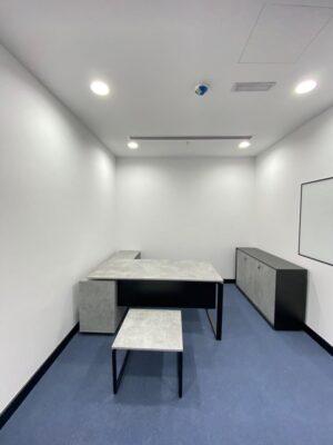20 Office Furniture Dubai-Furniturestore.ae